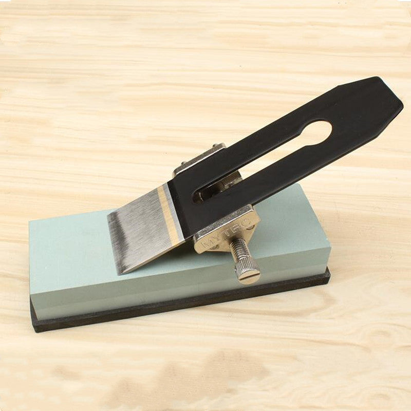 Fixed angle sharpener