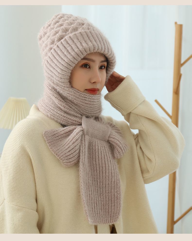 Women's Fleece-lined Scarf And Hat